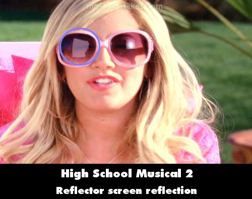 High School Musical 2 (2007) movie mistake picture (ID 128389)