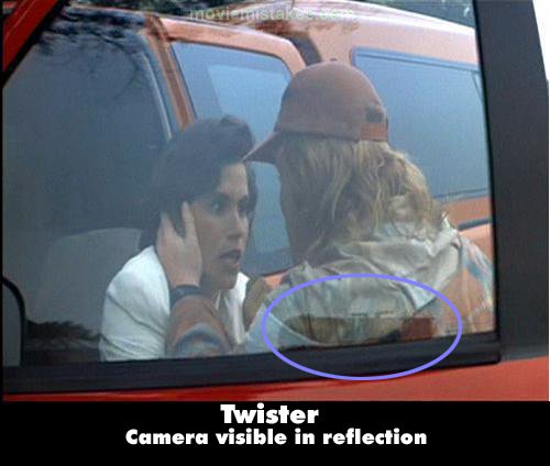 Twister mistake picture