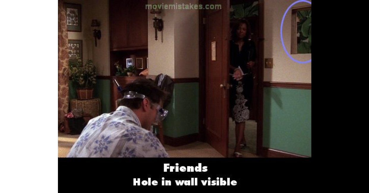 Friends (1994) TV mistake picture (ID 220072)