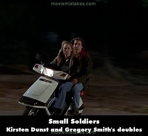 Small Soldiers mistake picture