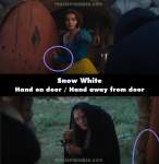 Snow White mistake picture