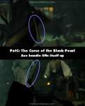 Pirates of the Caribbean: The Curse of the Black Pearl mistake picture