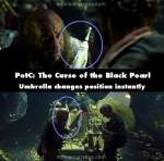 Pirates of the Caribbean: The Curse of the Black Pearl mistake picture